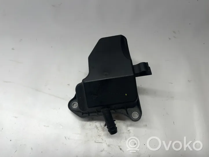 Mercedes-Benz C W204 Oil breather separator A2720160134