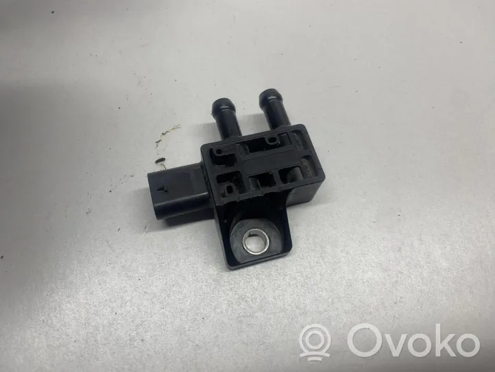 BMW 5 G30 G31 Sensore di pressione dei gas di scarico 8579353