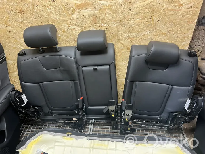 Hyundai Tucson IV NX4 Set interni 89B70N7110