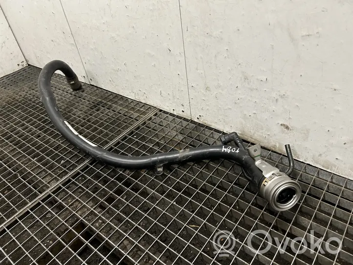 BMW X5 F15 Tubo e bocchettone per riempimento serbatoio del carburante 7186702