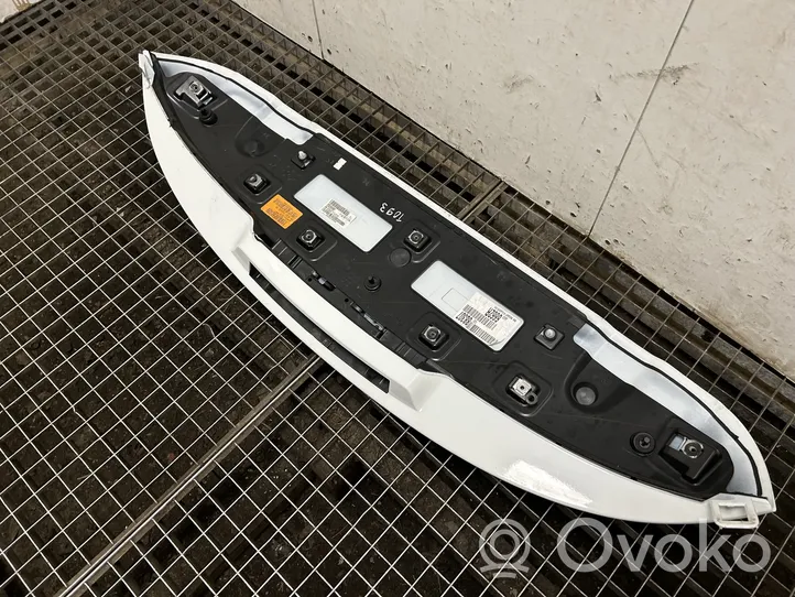 Renault Clio IV Spoiler tylnej szyby klapy bagażnika 960306662R