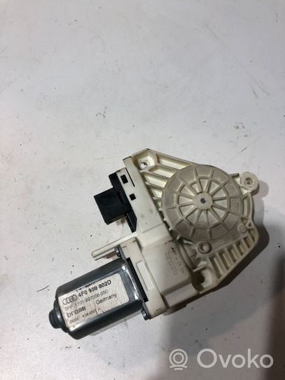 Audi A5 8T 8F Motorino alzacristalli della portiera anteriore 4F0959802D