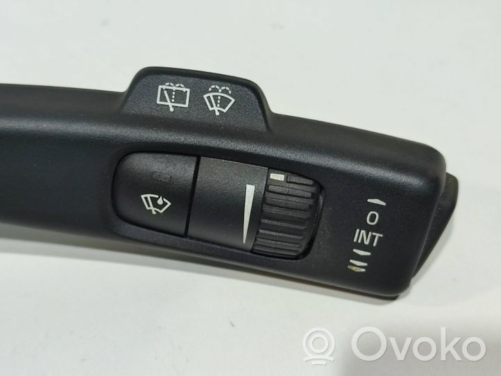 Volvo V70 Leva/interruttore dell’indicatore di direzione e tergicristallo 31334644