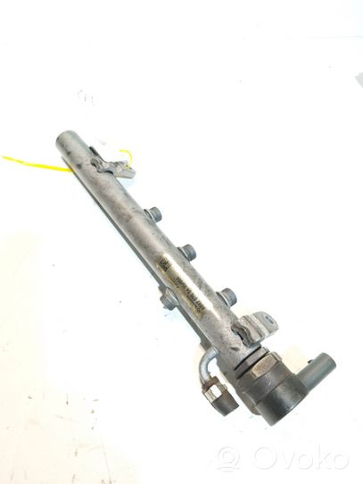 Mercedes-Benz GL X164 Kraftstoffverteiler Einspritzleiste Verteilerrohr A6420700495