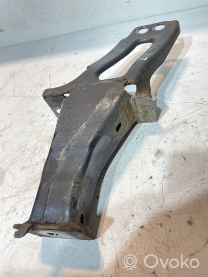 Volvo XC60 Staffa del pannello di supporto del radiatore 