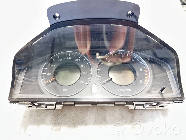 Volvo XC70 Speedometer (instrument cluster) 36000416