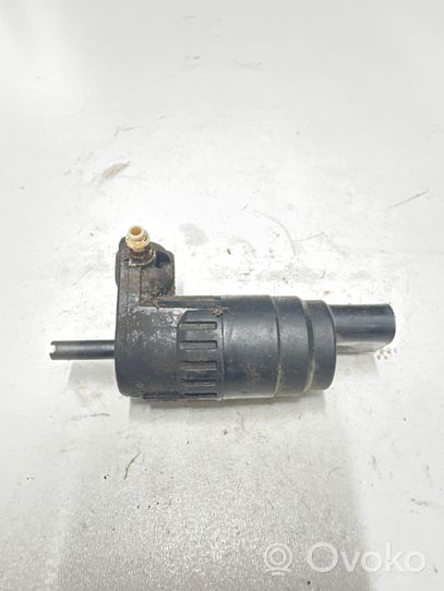 Volkswagen Transporter - Caravelle T5 Pompe de lave-glace de pare-brise 1K6955651