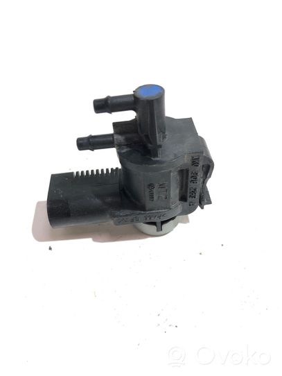 Audi A5 Sportback 8TA Solenoidinis vožtuvas 1K0906283A