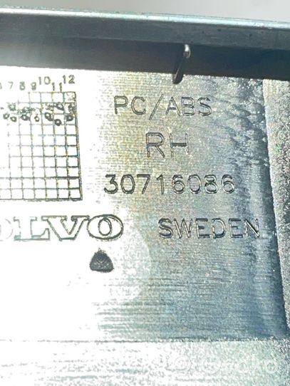 Volvo XC90 Enjoliveurs poignée intérieure de porte avant 30716086