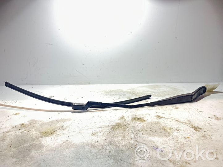 Volvo S80 Front wiper blade arm 31276004