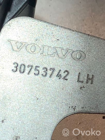 Volvo V70 Klamka/wspornik zewnętrzny drzwi tylnych 30753742
