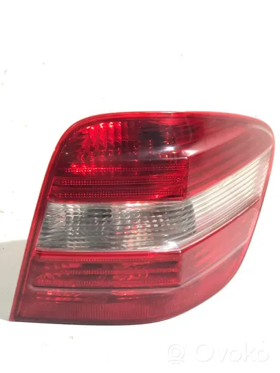 Mercedes-Benz ML W164 Lampa tylna 404122R