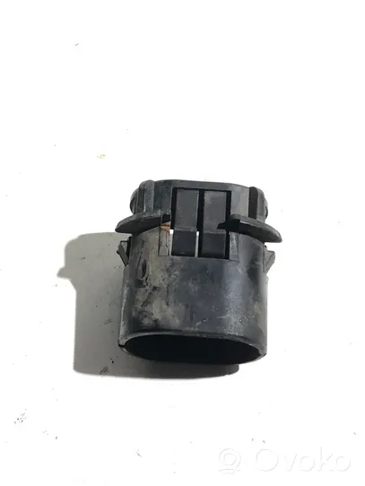 Mercedes-Benz ML W164 Staffa di montaggio del radiatore A2515040214