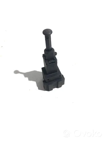 Volkswagen Transporter - Caravelle T5 Clutch pedal sensor 