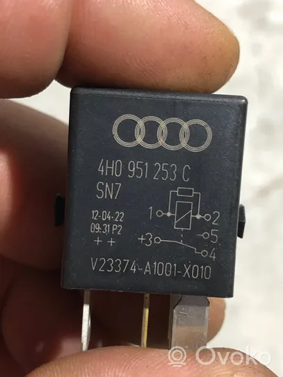 Audi Q5 SQ5 Inne przekaźniki 4H0951253C