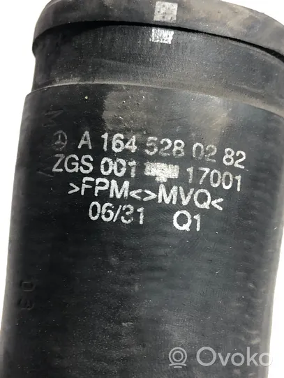 Mercedes-Benz ML W164 Tube d'admission de tuyau de refroidisseur intermédiaire A1645280282