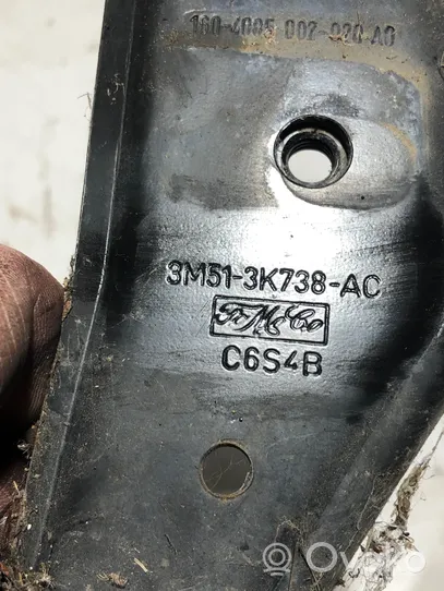 Volvo V50 Supporto di montaggio della pompa del servosterzo 3M513K738AC