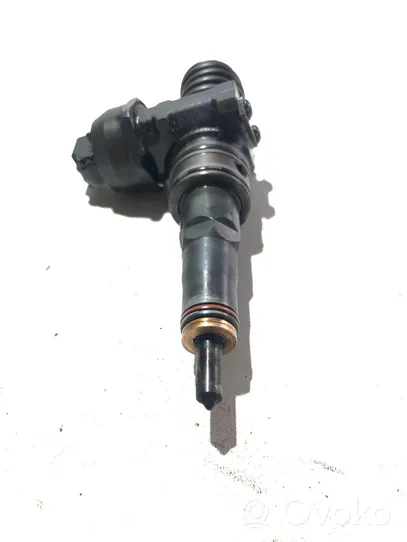 Volkswagen Transporter - Caravelle T5 Injecteur de carburant 07z130073t