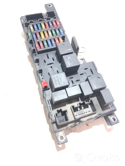 Volvo XC90 Module de fusibles 8678449