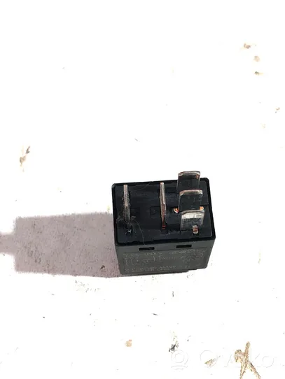 Audi A5 8T 8F Other relay 7M0951253C