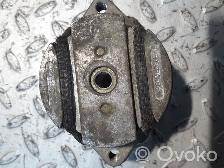 Audi A6 S6 C6 4F Pārnesumkārbas spilvens 3618280