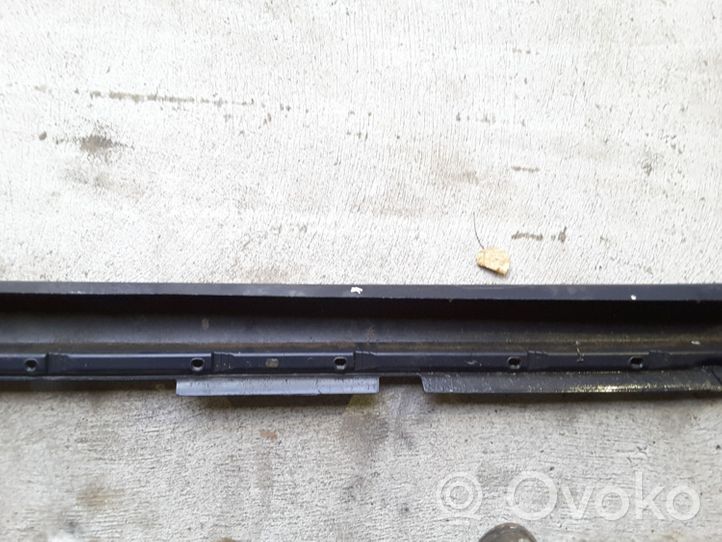 Volvo XC70 Sill 09190881