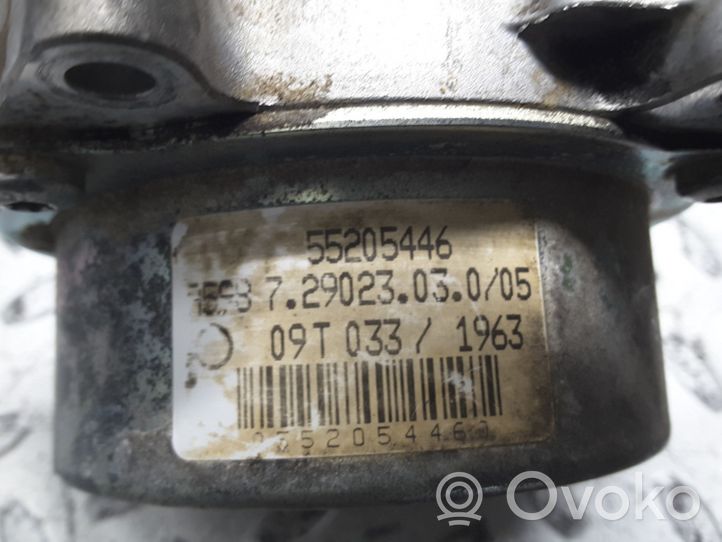 Opel Insignia A Pompe à vide 55205446
