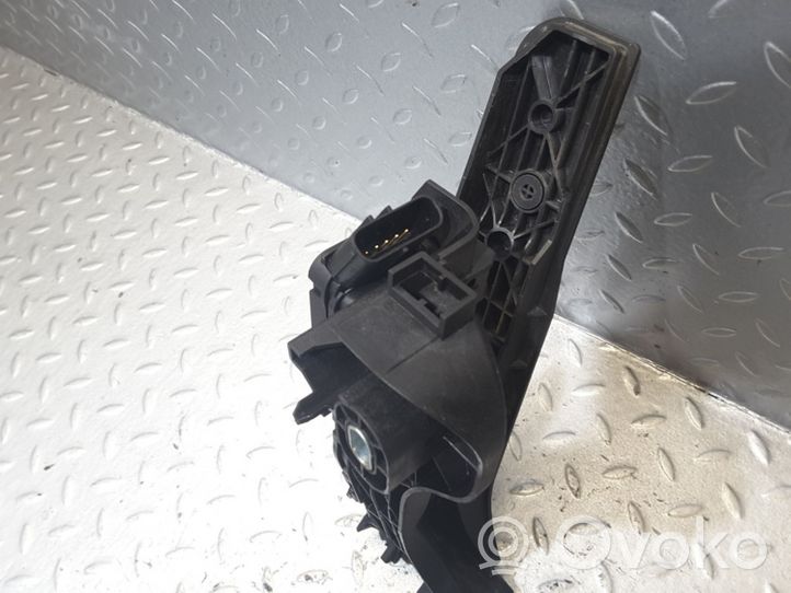 Volkswagen Jetta VI Pedal del acelerador 1K1721503BB