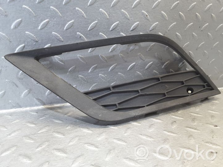 Seat Leon (5F) Mascherina/griglia fendinebbia anteriore 5F0853665A