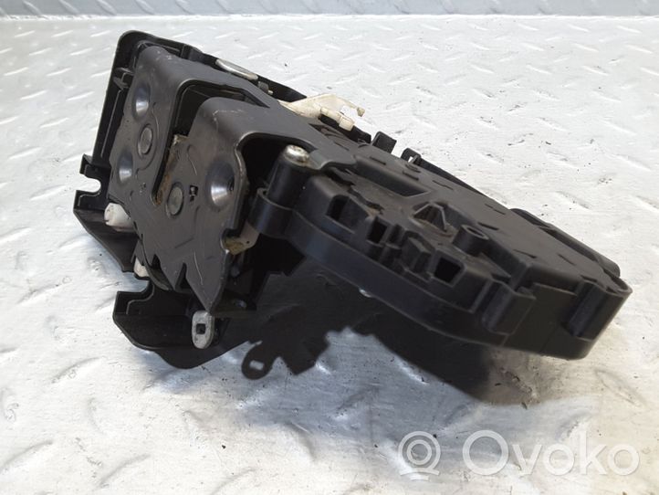 Volvo C30 Zamek drzwi przednich 30753658