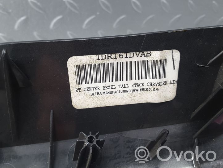 Chrysler Voyager Panel klimatyzacji / Ogrzewania 1DR161DVAB