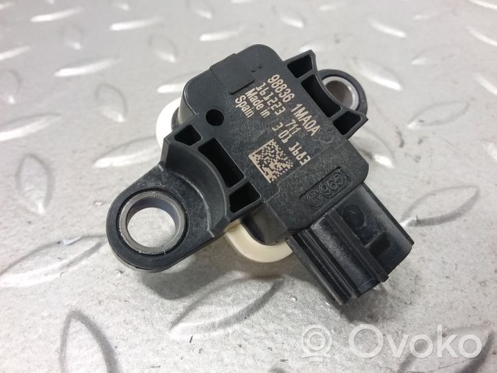Nissan Note (E12) Sensore d’urto/d'impatto apertura airbag 988361MA0A