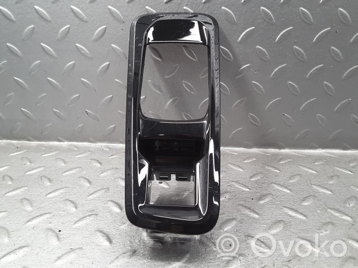 Citroen C5 Aircross Käsijarrun verhoilu 9817142677