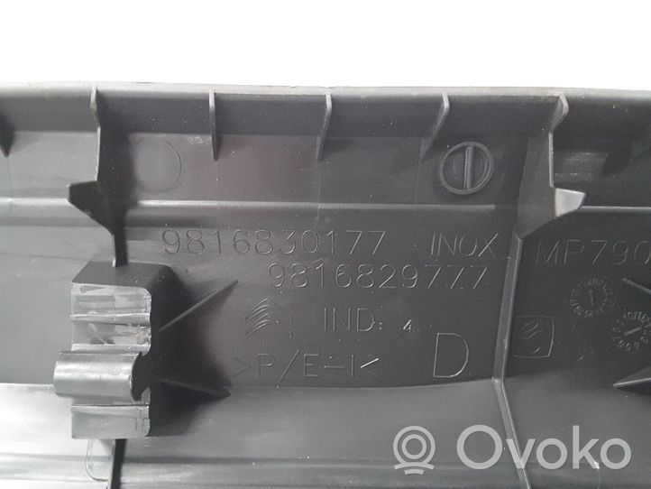 Citroen C5 Aircross Priekinio slenksčio apdaila (vidinė) 9816830177