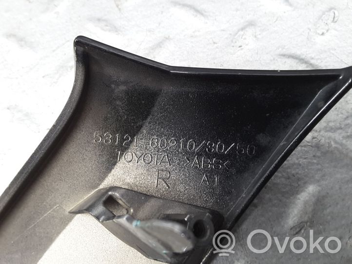 Toyota Land Cruiser (J150) Priekšējā luktura dekoratīvā apdare 5312160210