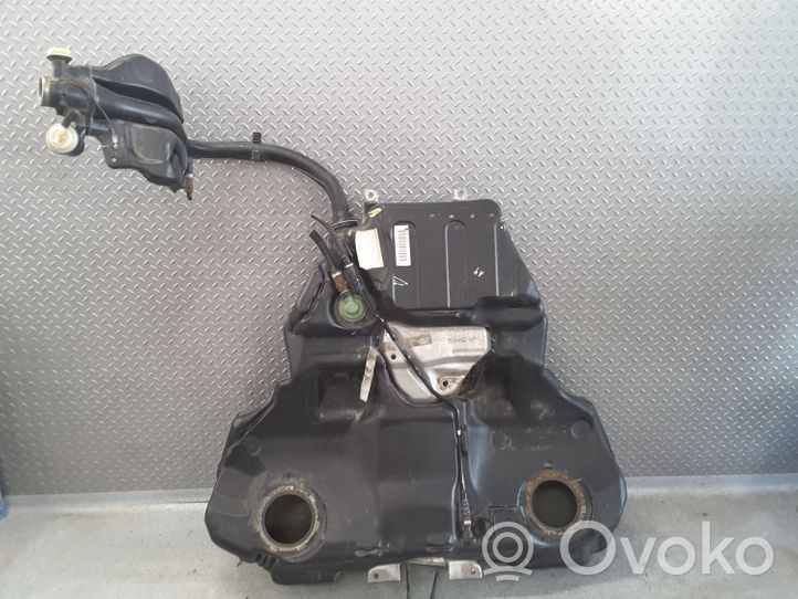 Audi A4 S4 B7 8E 8H Serbatoio del carburante 8E0201060FN