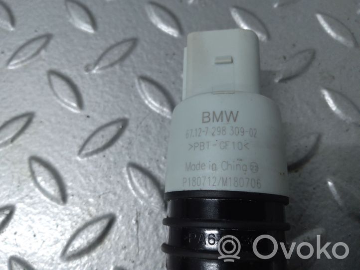 BMW X5 G05 Pompa spryskiwacza szyby przedniej / czołowej 7298309