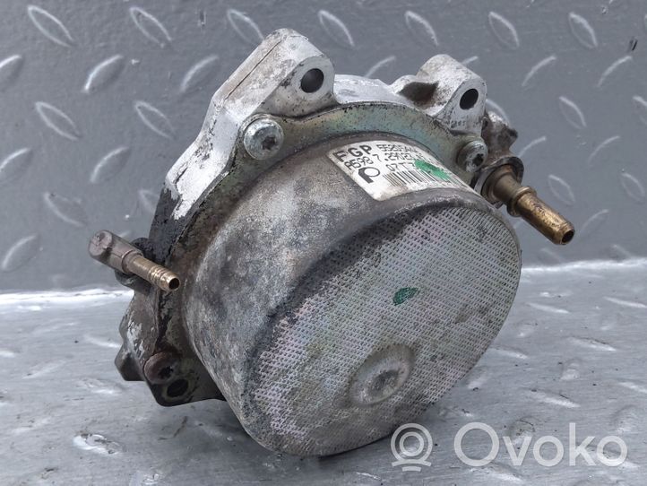 Opel Signum Pompe à vide 55205446