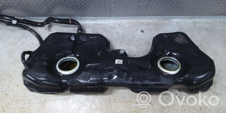 BMW 3 E90 E91 Degvielas tvertne 6765701