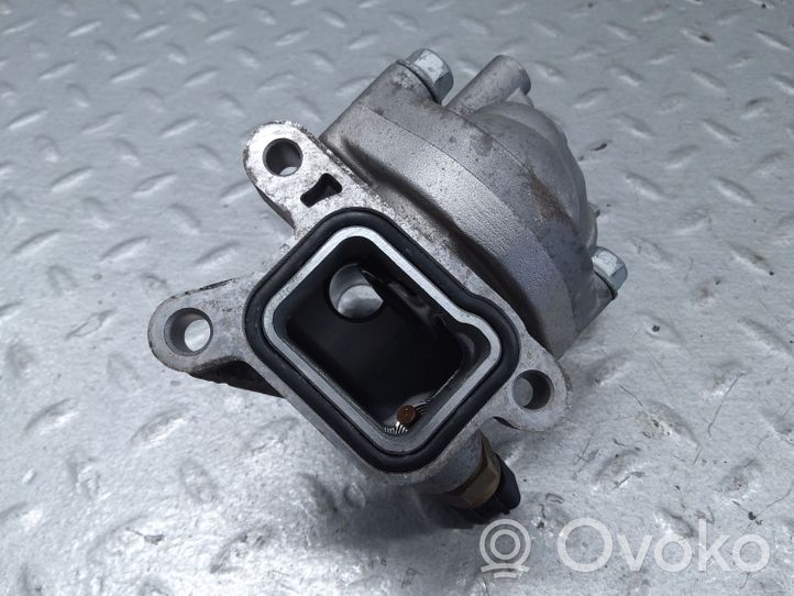 Hyundai i30 Boîtier de thermostat 256102A760