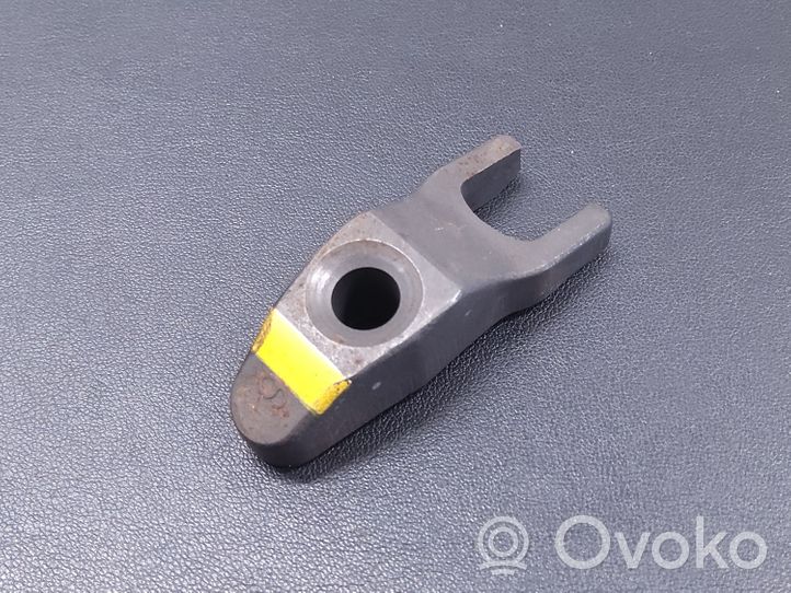 Hyundai i30 Morsetto iniettore carburante 338142A600