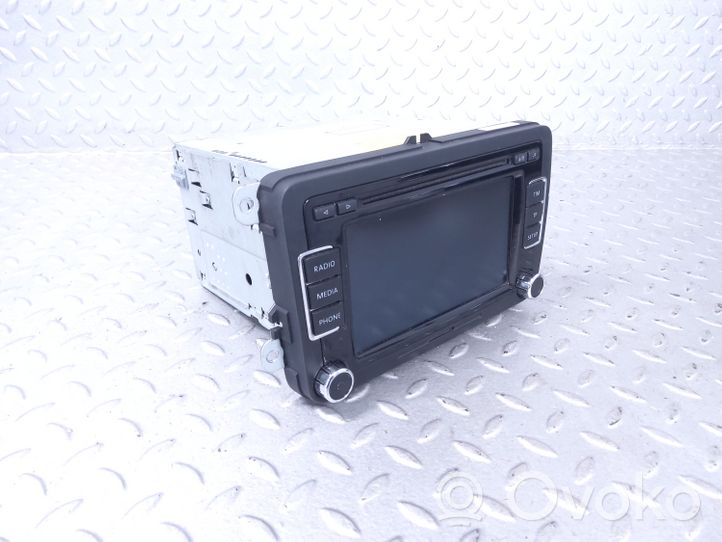 Skoda Superb B6 (3T) Panel / Radioodtwarzacz CD/DVD/GPS 3T0035156B