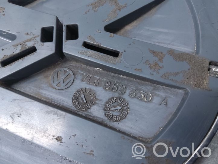 Volkswagen Touareg I Manufacturer badge logo/emblem 7L6853630A