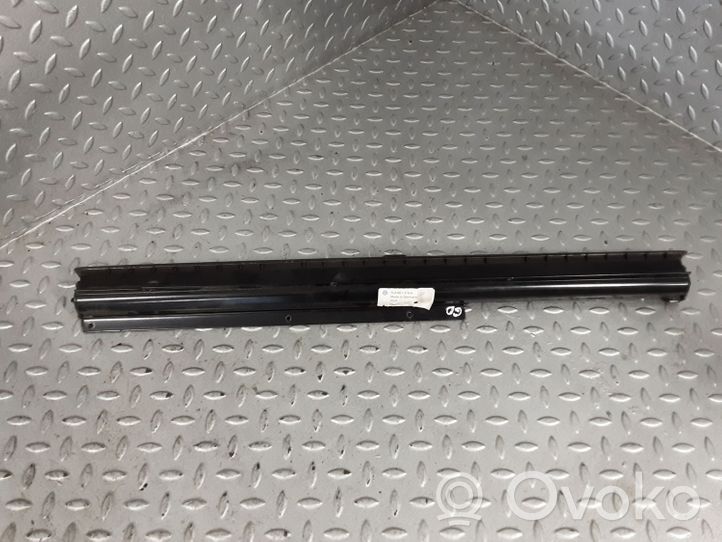 Volkswagen Touareg I Pare-soleil enrouleur de porte arrière 7L6861318A