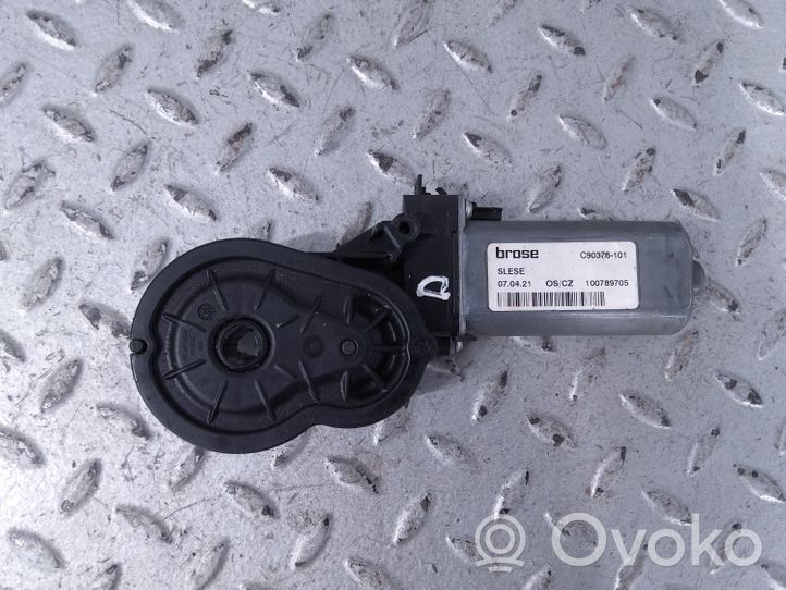 Land Rover Defender Moteur de réglage de siège QA1024757