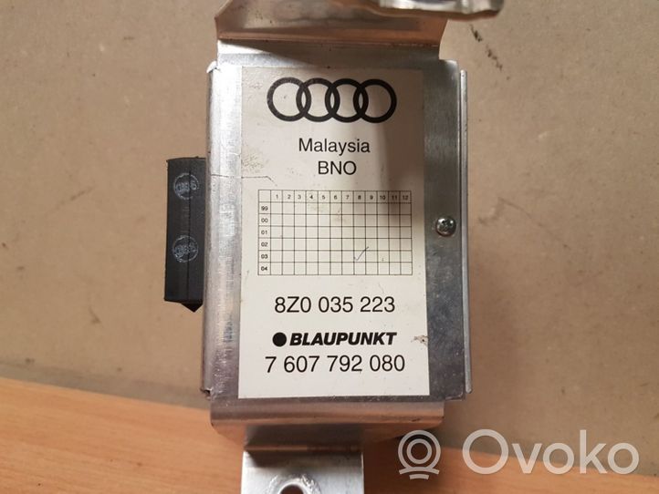 Audi A2 Endstufe Audio-Verstärker 8Z0035223