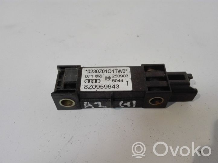 Audi A2 Sensor impacto/accidente para activar Airbag 8Z0959643