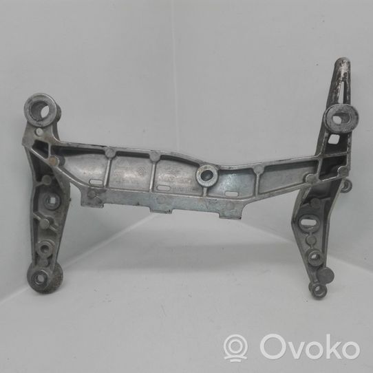 Volkswagen Touareg I Supporto del compressore ad aria dello pneumatico 7L0616879