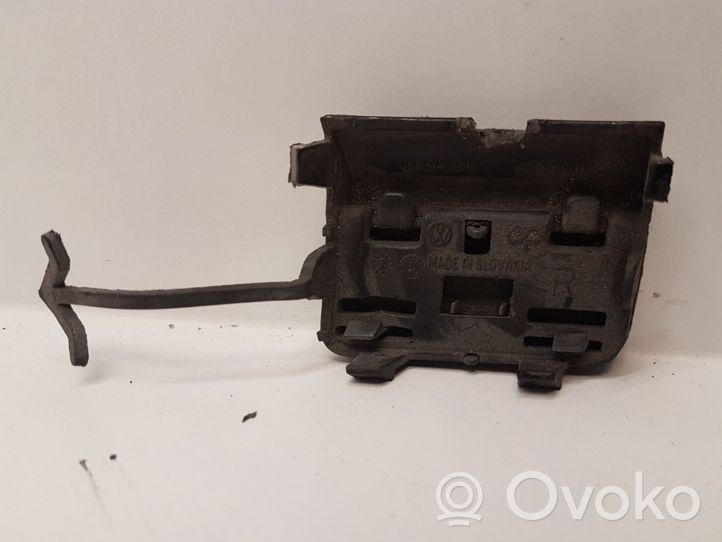 Volkswagen Touareg I Tappo/coprigancio di traino anteriore 7L6807186