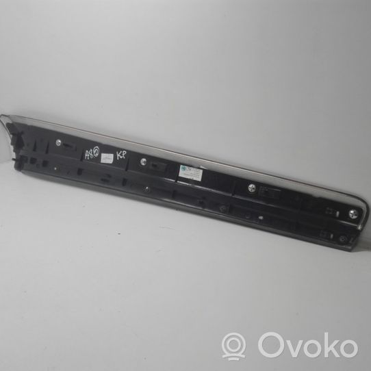 Audi A8 S8 D3 4E Moulure/baguette de porte avant 4E0867409P